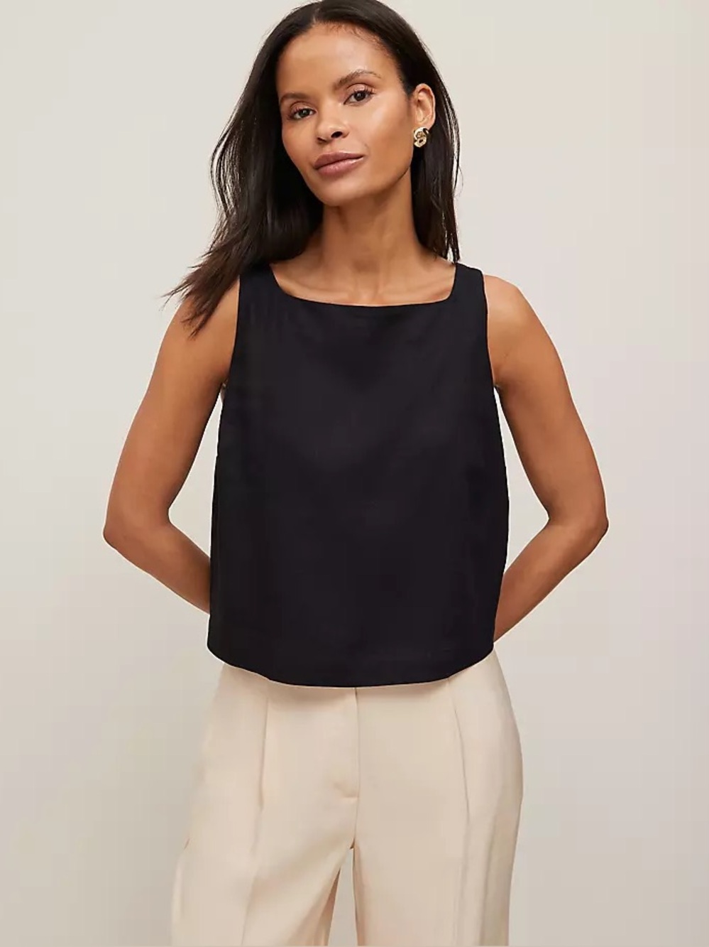 Black Sleeveless Square-Neck Top. Item # 11454